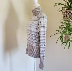 Columbia Wool Blend Turtleneck Sweater Size M